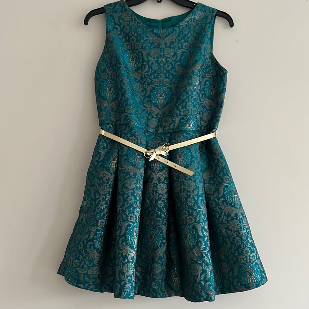 Girls Party Dress… 👗👗